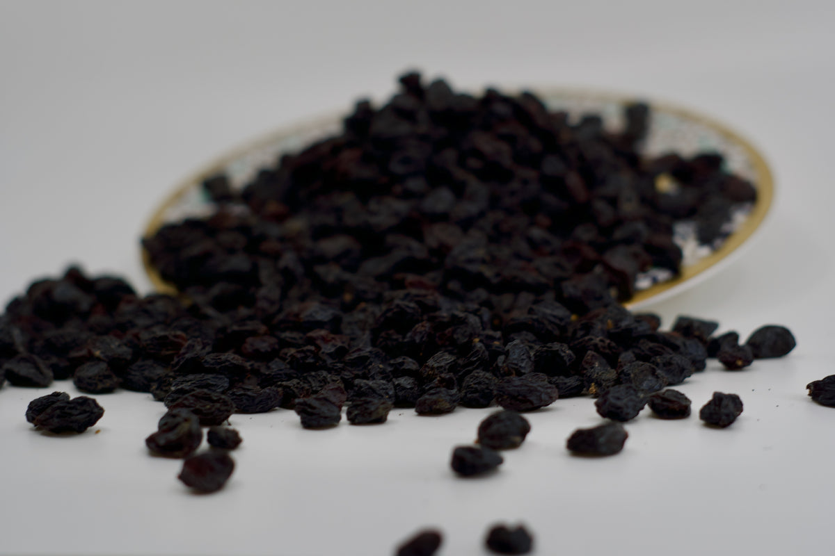 Kangina Afghan Black Raisins – Rich, Sweet & Antioxidant-Rich | 400g (0.88 lb)